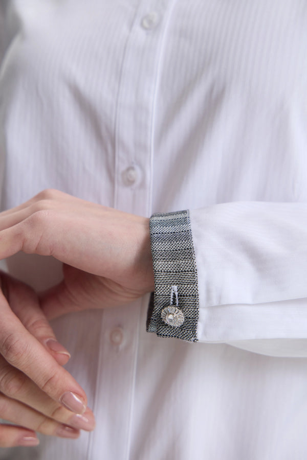 The Meridian Hybrid Top